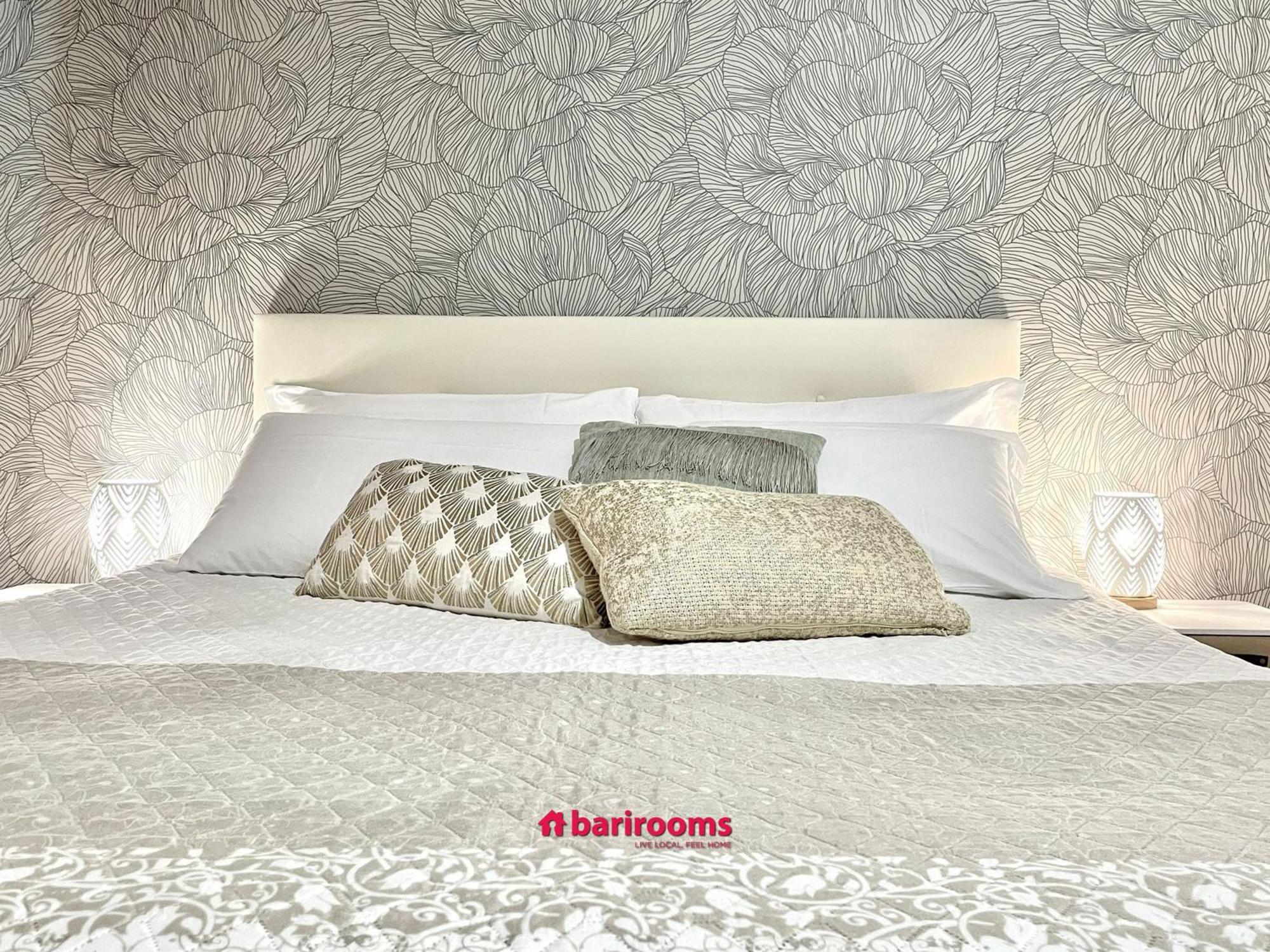 Barirooms Piccinni المظهر الخارجي الصورة