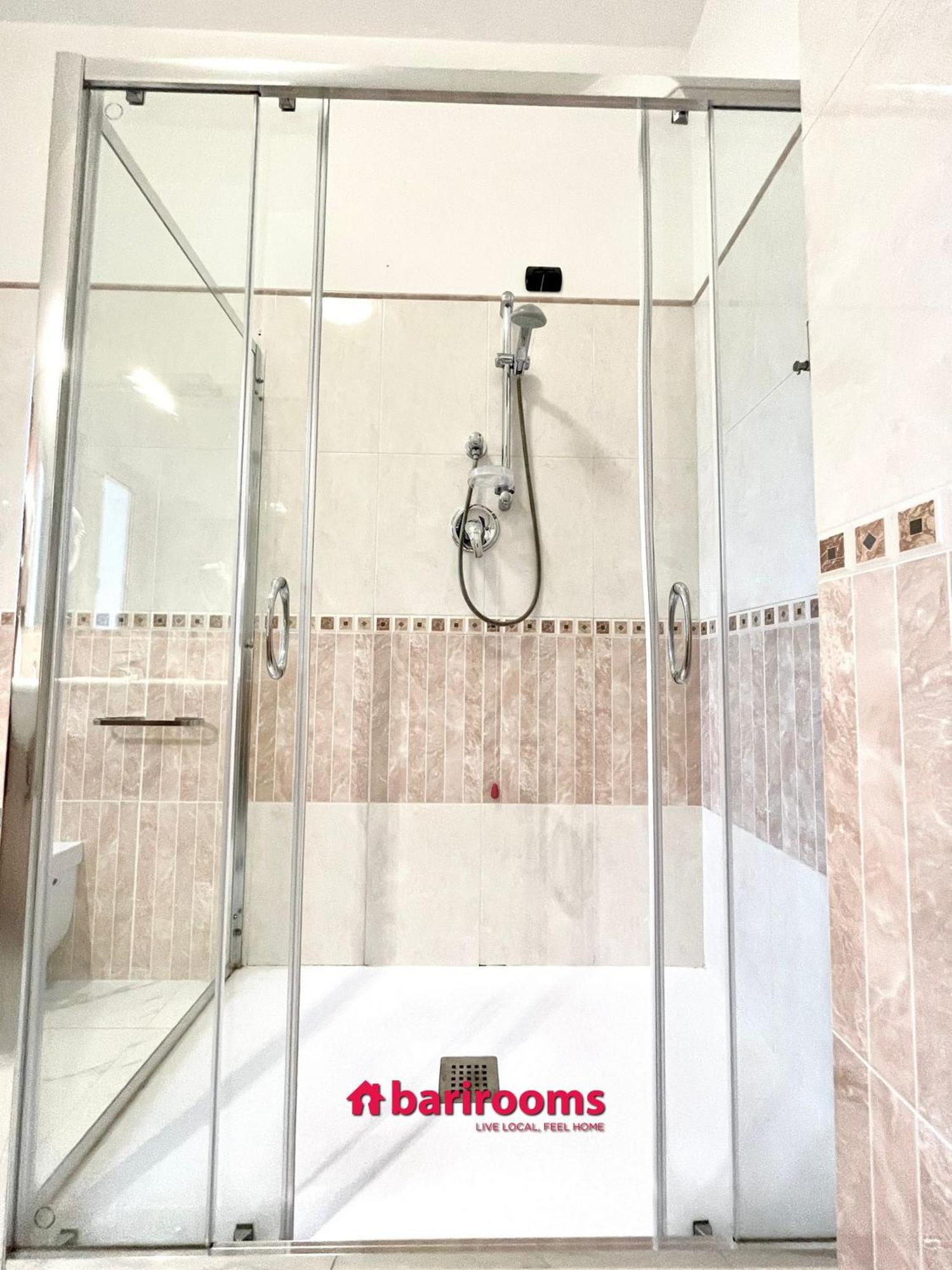 Barirooms Piccinni المظهر الخارجي الصورة