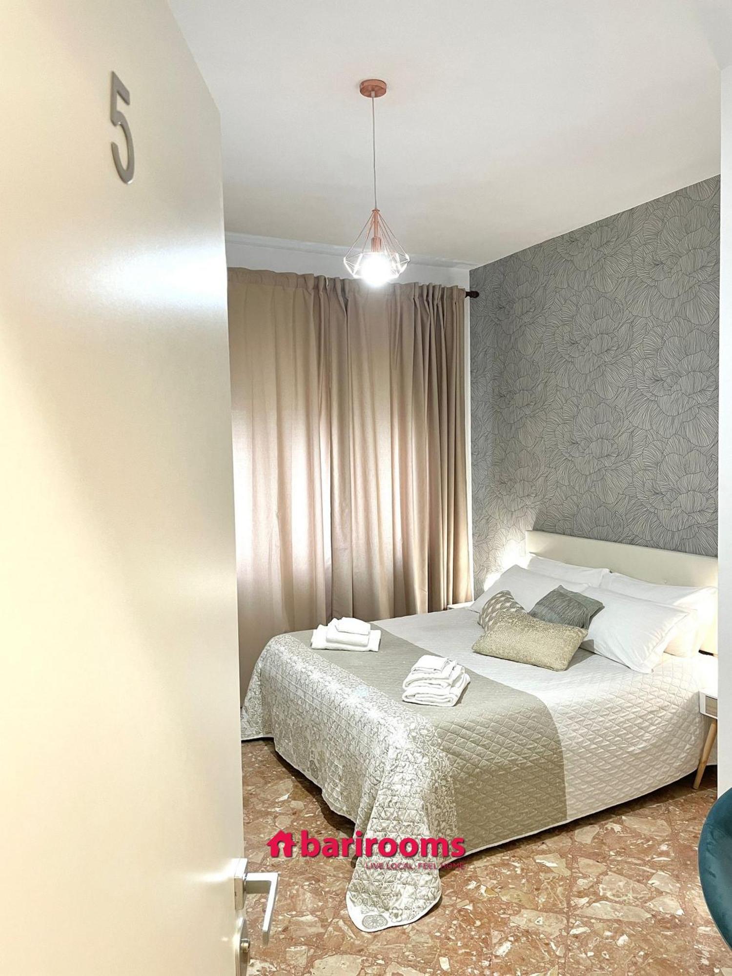 Barirooms Piccinni المظهر الخارجي الصورة