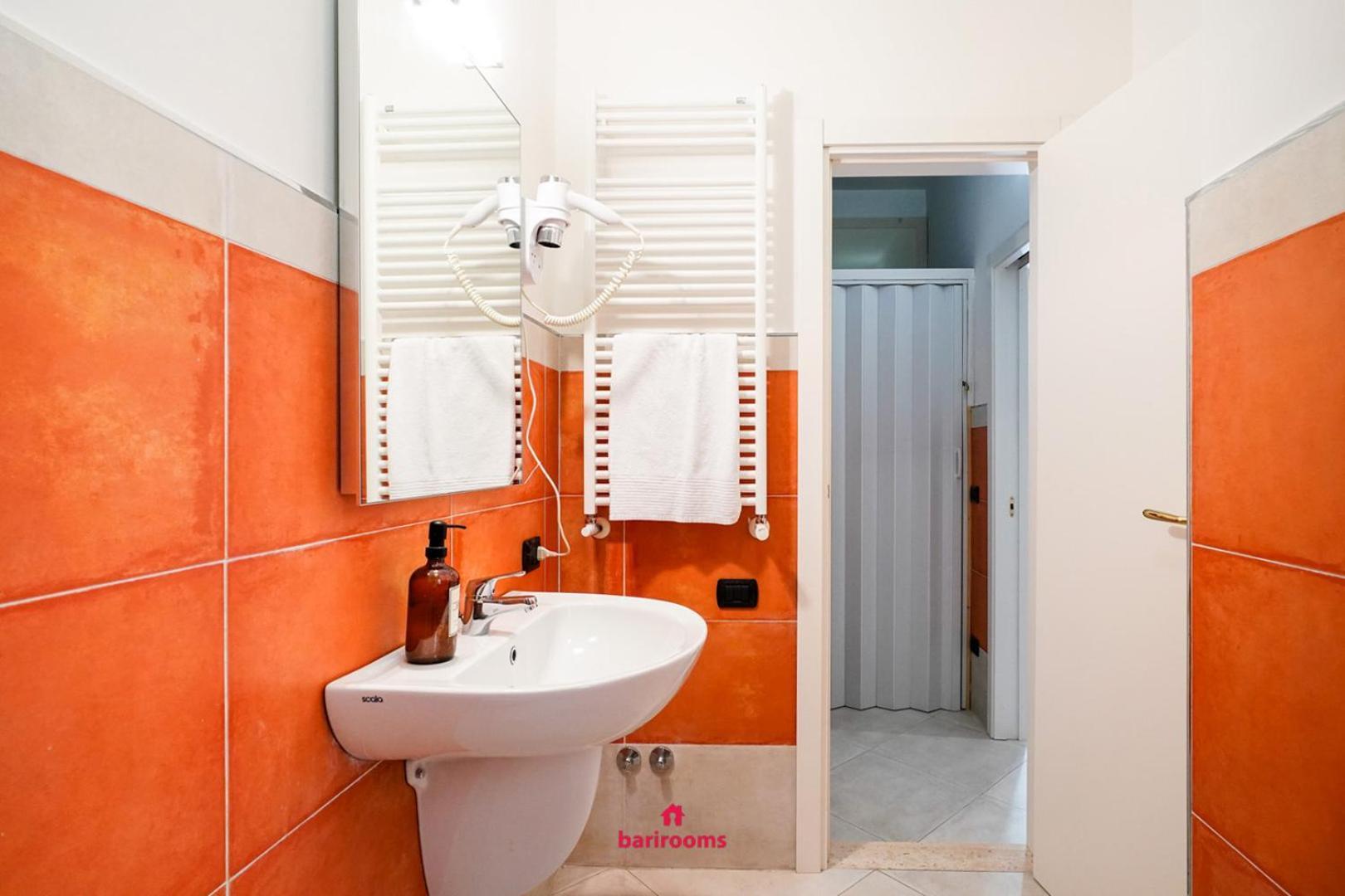 Barirooms Piccinni المظهر الخارجي الصورة